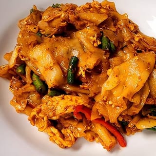 Lunch: Pad Kee Mao (Drunken Noodles)