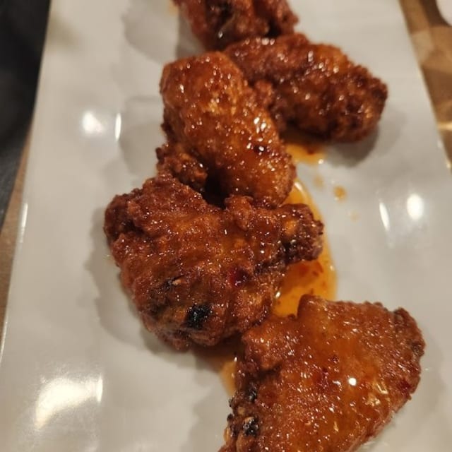 Fried Chicken Wings.