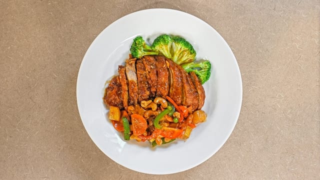 Lunch: Pad Cashew.